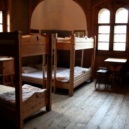 Burg Finstergrun Hostel Ramingstein Buitenkant foto