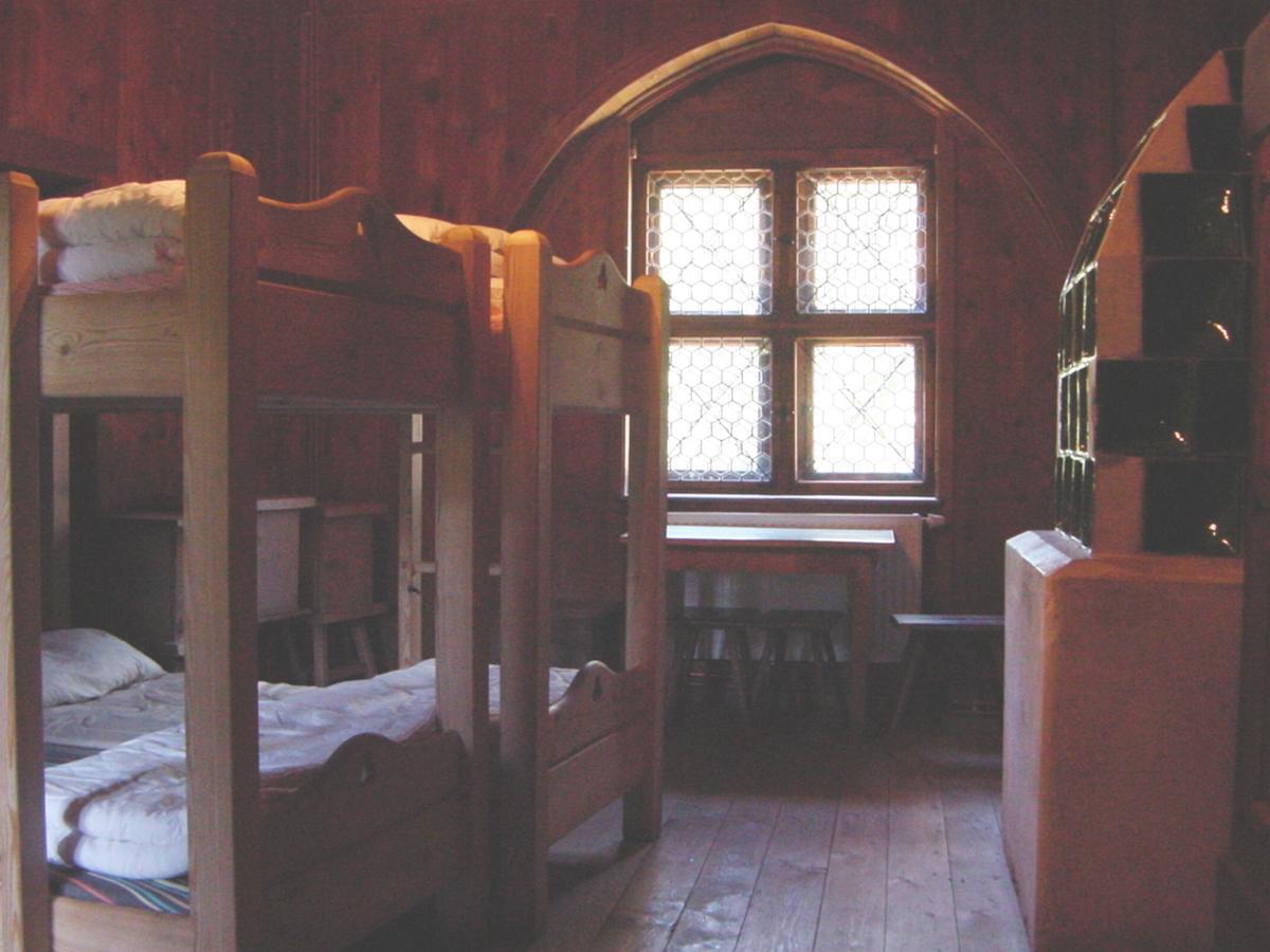 Burg Finstergrun Hostel Ramingstein Buitenkant foto